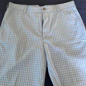 IZOD mens shorts never worn
